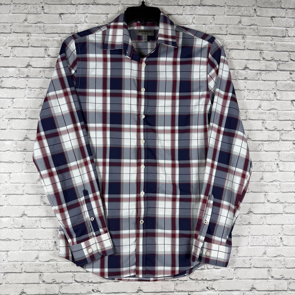 Express Performance Shirt Plaid Button Down Mens Size Small 14-14 1/2